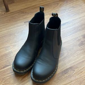 Size 10 black Chelsea Docs